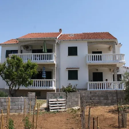 By The Sea Povljana, Pag - 6502 Apartment Povljana