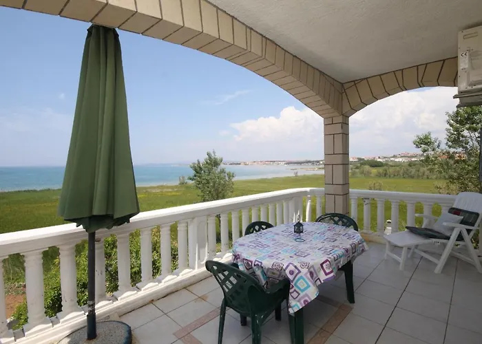 By The Sea Povljana, Pag - 6502 Apartman